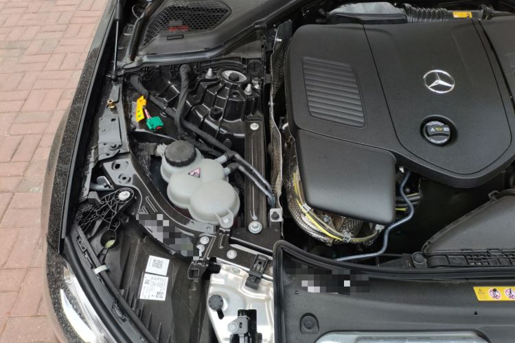 Used Mercedes-Benz E-Class New Energy 2024 E 350 e L Plug-in Hybrid Sedan Engine Bay Right