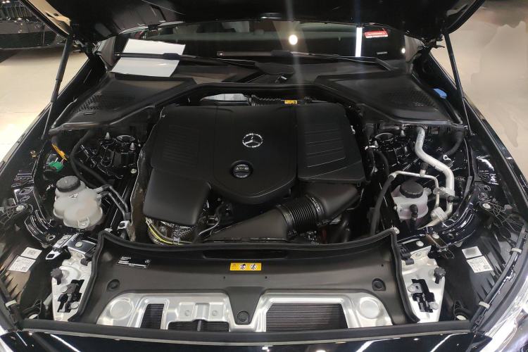Used Mercedes-Benz E-Class New Energy 2024 E 350 e L Plug-in Hybrid Sedan Engine Bay
