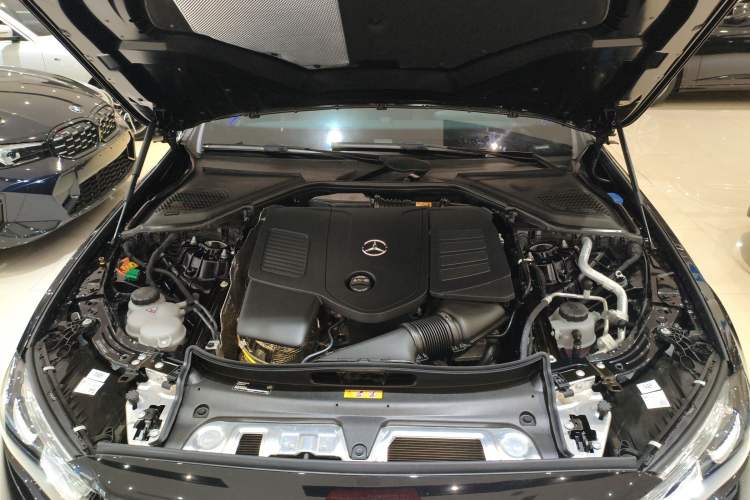 Used Mercedes-Benz E-Class New Energy 2024 E 350 e L Plug-in Hybrid Sedan Engine Bay