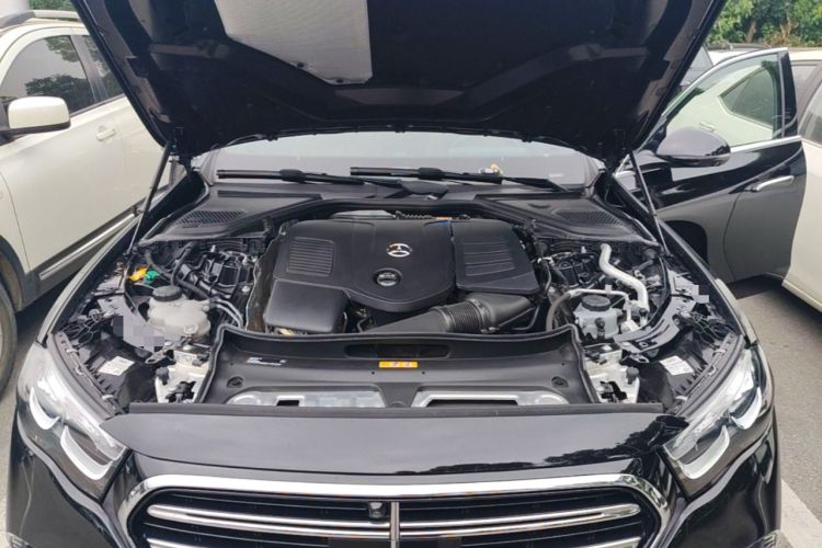 Used Mercedes-Benz E-Class New Energy 2024 E 350 e L Plug-in Hybrid Sedan Engine Bay