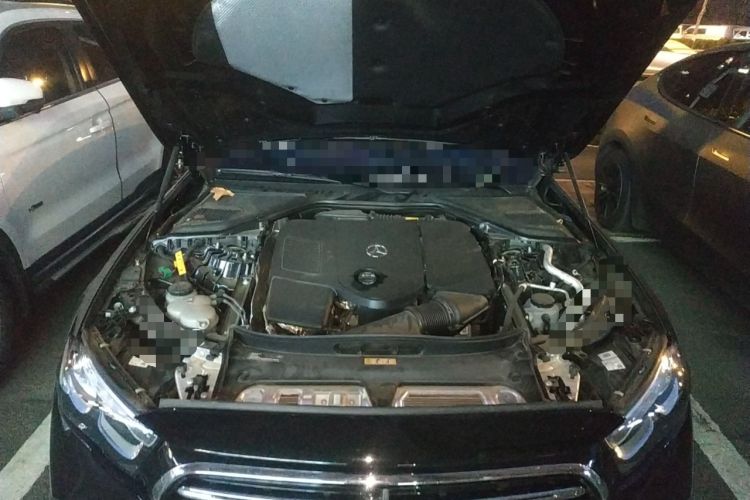 Used Mercedes-Benz E-Class New Energy 2024 E 350 e L Plug-in Hybrid Sedan Engine Bay
