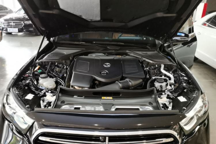 Used Mercedes-Benz E-Class New Energy 2024 E 350 e L Plug-in Hybrid Sedan Engine Bay