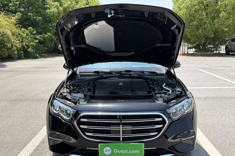 Used Mercedes-Benz E-Class New Energy 2024 E 350 e L Plug-in Hybrid Sedan Engine Bay
