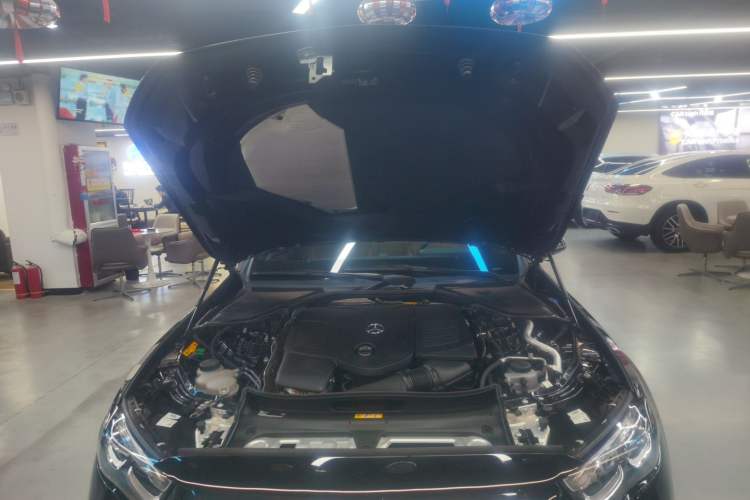 Used Mercedes-Benz E-Class New Energy 2024 E 350 e L Plug-in Hybrid Sedan Engine Bay