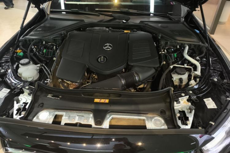 Used Mercedes-Benz E-Class New Energy 2024 E 350 e L Plug-in Hybrid Sedan Engine Bay