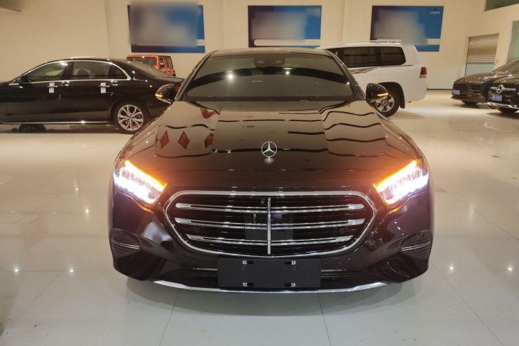 Used Mercedes-Benz E-Class New Energy 2024 E 350 e L Plug-in Hybrid Sedan Exterior 1