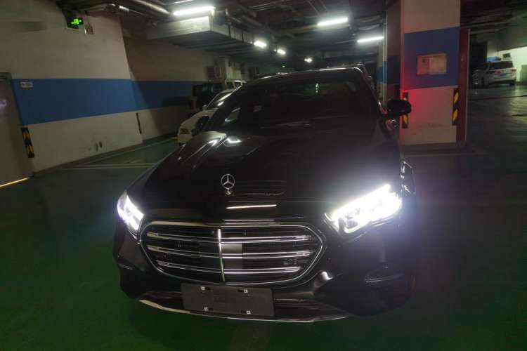Used Mercedes-Benz E-Class New Energy 2024 E 350 e L Plug-in Hybrid Sedan Exterior 1