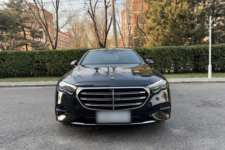 Used Mercedes-Benz E-Class New Energy 2024 E 350 e L Plug-in Hybrid Sedan Exterior 1