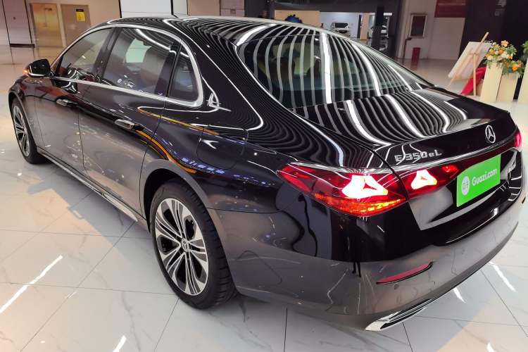 Used Mercedes-Benz E-Class New Energy 2024 E 350 e L Plug-in Hybrid Sedan Exterior 2