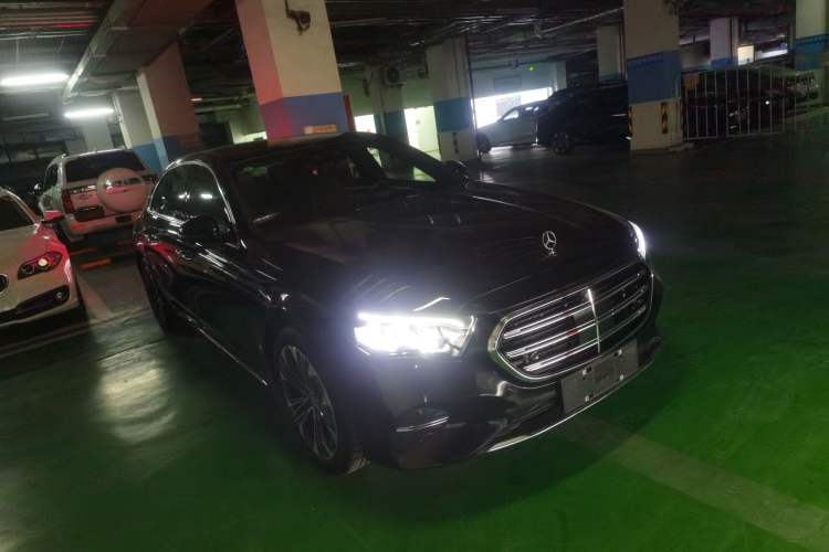 Used Mercedes-Benz E-Class New Energy 2024 E 350 e L Plug-in Hybrid Sedan Exterior 2