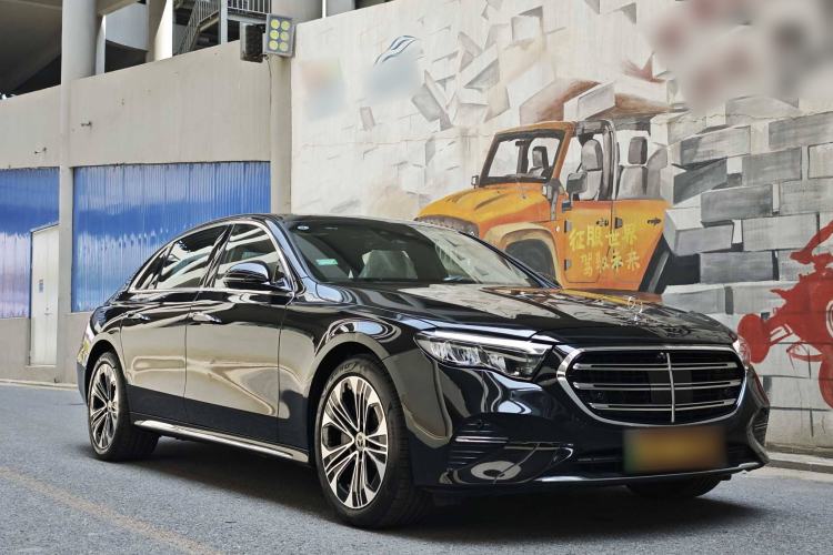 Used Mercedes-Benz E-Class New Energy 2024 E 350 e L Plug-in Hybrid Sedan Exterior 2