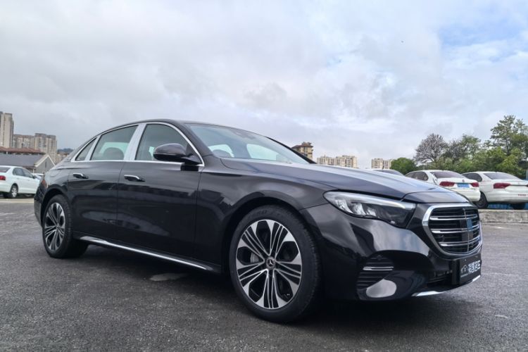 Used Mercedes-Benz E-Class New Energy 2024 E 350 e L Plug-in Hybrid Sedan Exterior 2