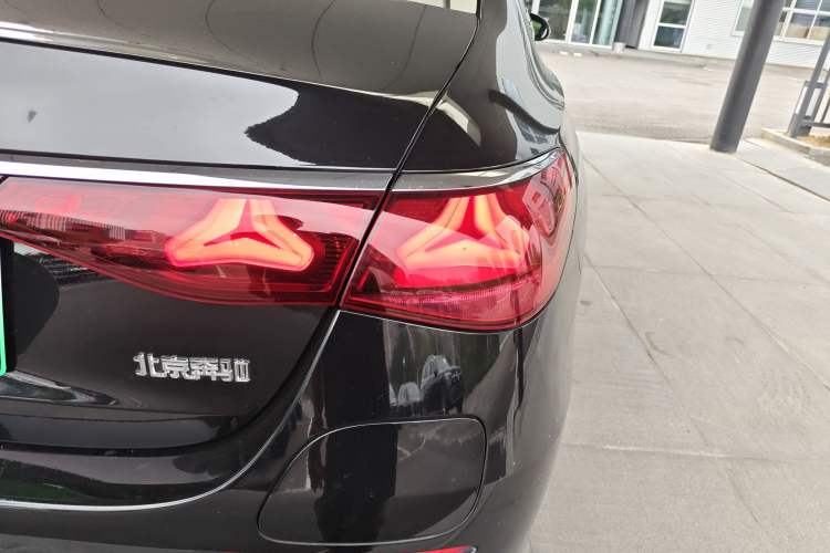 Used Mercedes-Benz E-Class New Energy 2024 E 350 e L Plug-in Hybrid Sedan Exterior 3