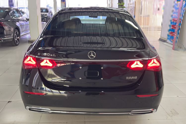 Used Mercedes-Benz E-Class New Energy 2024 E 350 e L Plug-in Hybrid Sedan Exterior 4