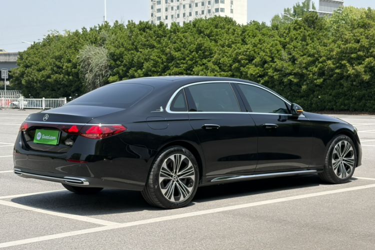 Used Mercedes-Benz E-Class New Energy 2024 E 350 e L Plug-in Hybrid Sedan Exterior 4