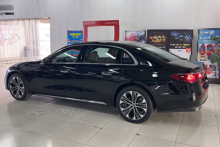 Used Mercedes-Benz E-Class New Energy 2024 E 350 e L Plug-in Hybrid Sedan Exterior 5