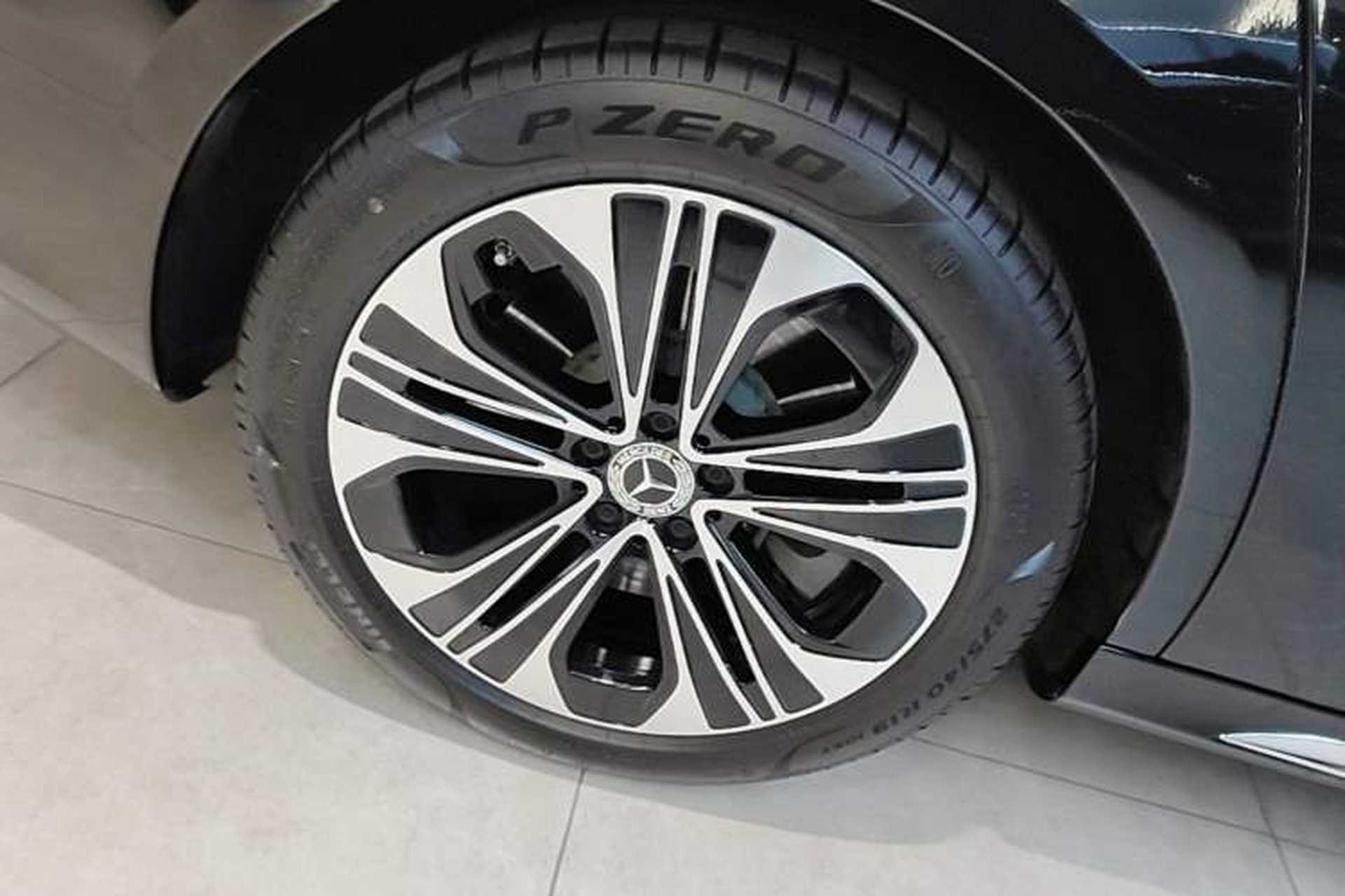 Used Mercedes-Benz E-Class New Energy 2024 E 350 e L Plug-in Hybrid Sedan Exterior 5