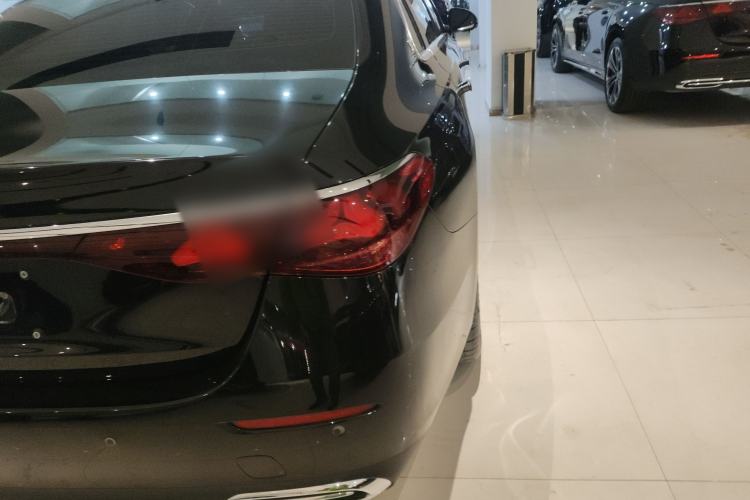 Used Mercedes-Benz E-Class New Energy 2024 E 350 e L Plug-in Hybrid Sedan Exterior 6