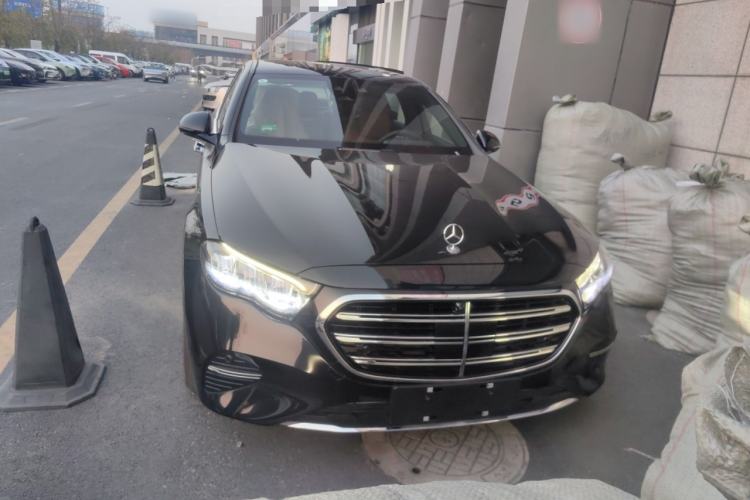 Used Mercedes-Benz E-Class New Energy 2024 E 350 e L Plug-in Hybrid Sedan Front