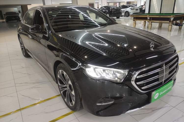 Used Mercedes-Benz E-Class New Energy 2024 E 350 e L Plug-in Hybrid Sedan Front Right 45 Deg