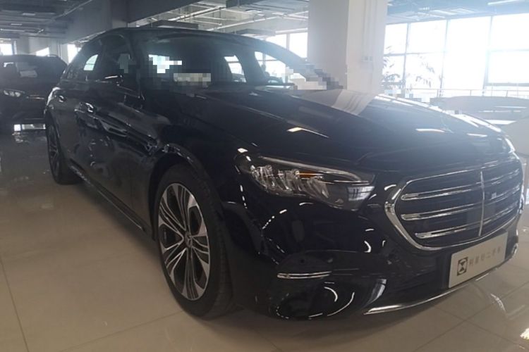 Used Mercedes-Benz E-Class New Energy 2024 E 350 e L Plug-in Hybrid Sedan Front Right 45 Deg