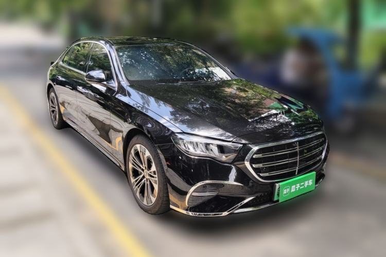 Used Mercedes-Benz E-Class New Energy 2024 E 350 e L Plug-in Hybrid Sedan Front Right 45 Deg