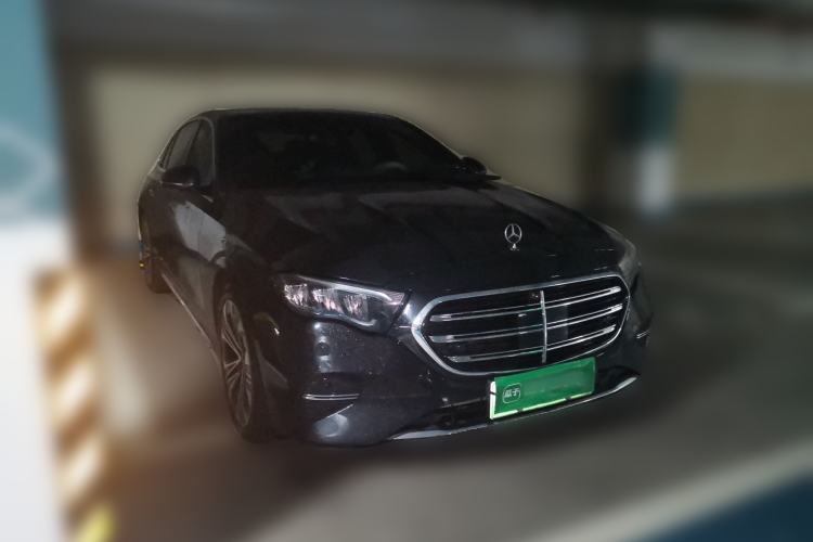 Used Mercedes-Benz E-Class New Energy 2024 E 350 e L Plug-in Hybrid Sedan Front Right 45 Deg