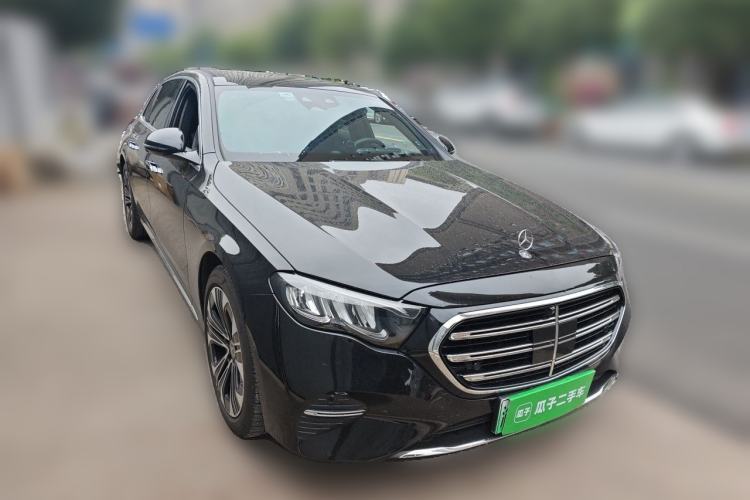 Used Mercedes-Benz E-Class New Energy 2024 E 350 e L Plug-in Hybrid Sedan Front Right 45 Deg