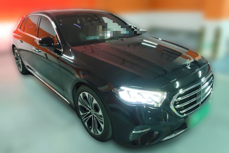 Used Mercedes-Benz E-Class New Energy 2024 E 350 e L Plug-in Hybrid Sedan Front Right 45 Deg