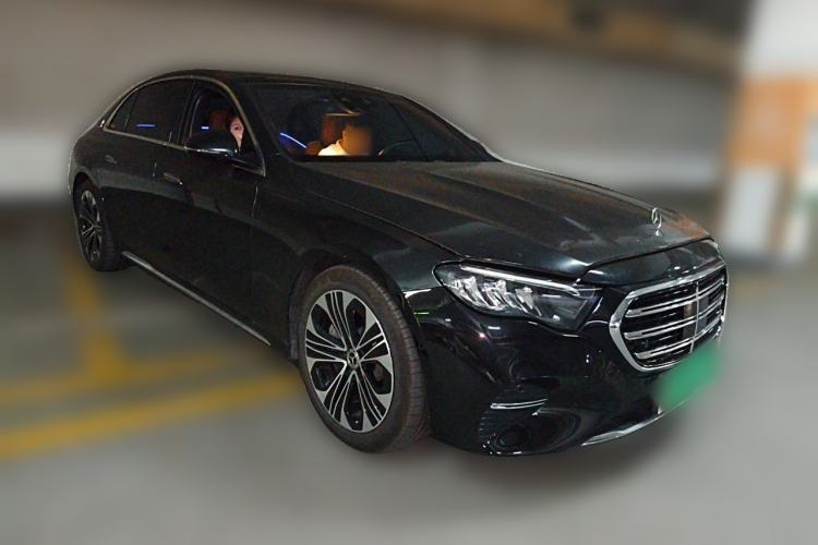 Used Mercedes-Benz E-Class New Energy 2024 E 350 e L Plug-in Hybrid Sports Sedan Front Right 45 Deg