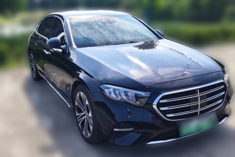 Used Mercedes-Benz E-Class New Energy 2024 E 350 e L Plug-in Hybrid Sedan Front Right 45 Deg
