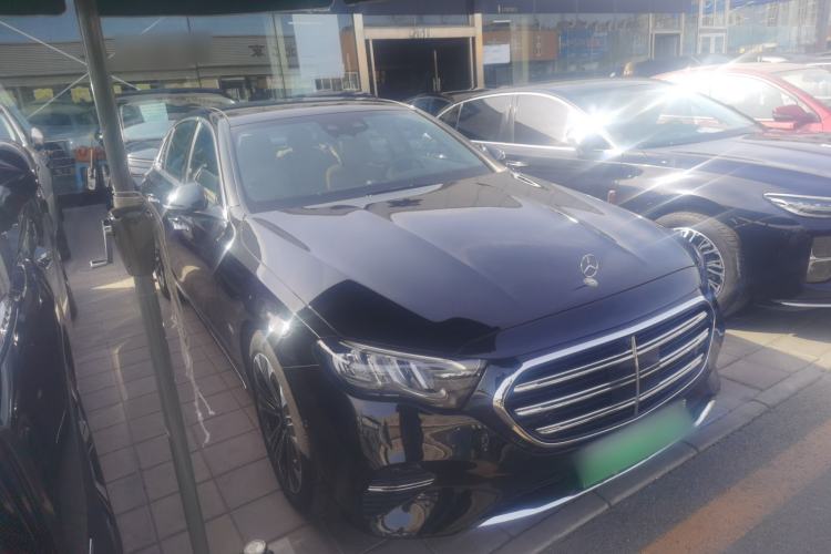Used Mercedes-Benz E-Class New Energy 2024 E 350 e L Plug-in Hybrid Sedan Front Right 45 Deg