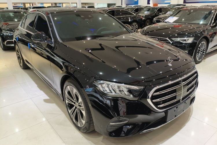 Used Mercedes-Benz E-Class New Energy 2024 E 350 e L Plug-in Hybrid Sedan Front Right 45 Deg