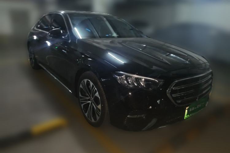 Used Mercedes-Benz E-Class New Energy 2024 E 350 e L Plug-in Hybrid Sedan Front Right 45 Deg