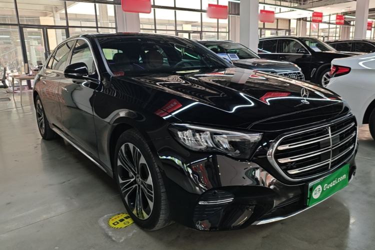 Used Mercedes-Benz E-Class New Energy 2024 E 350 e L Plug-in Hybrid Sedan Front Right 45 Deg