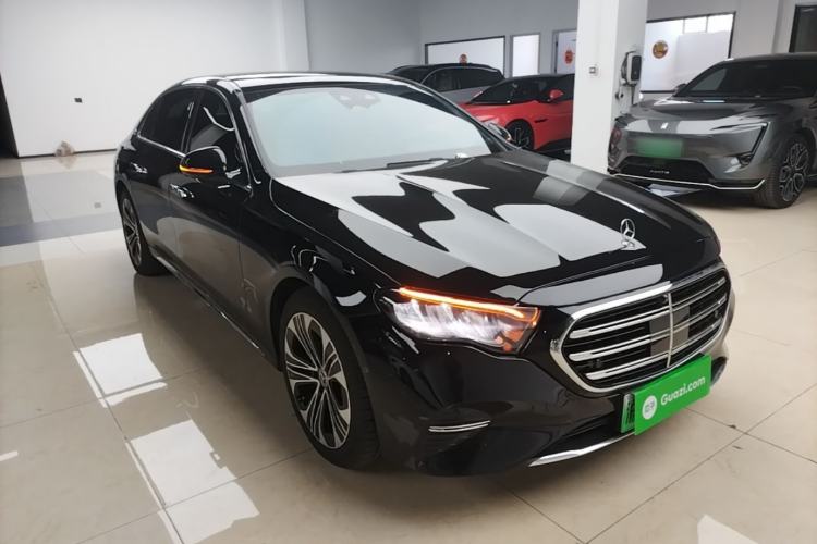 Used Mercedes-Benz E-Class New Energy 2024 E 350 e L Plug-in Hybrid Sedan Front Right 45 Deg
