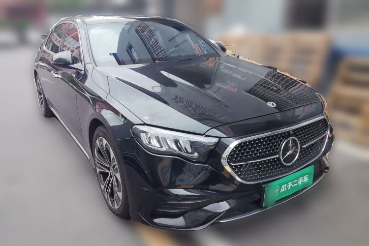 Used Mercedes-Benz E-Class New Energy 2024 E 350 e L Plug-in Hybrid Sedan Front Right 45 Deg