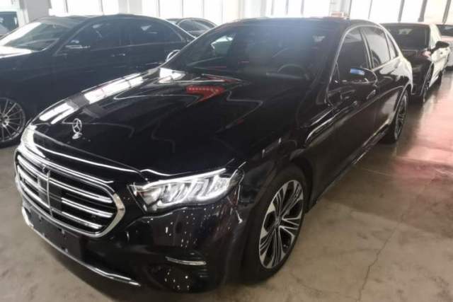 Ojetý Mercedes-Benz E-Class New Energy 2024 E 350 e L Plug-in Hybrid Sedan