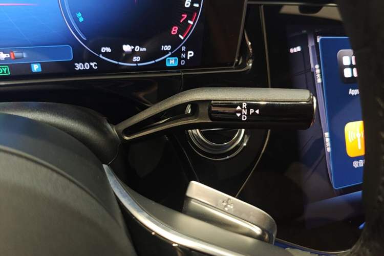 Used Mercedes-Benz E-Class New Energy 2024 E 350 e L Plug-in Hybrid Sedan Gear Lever