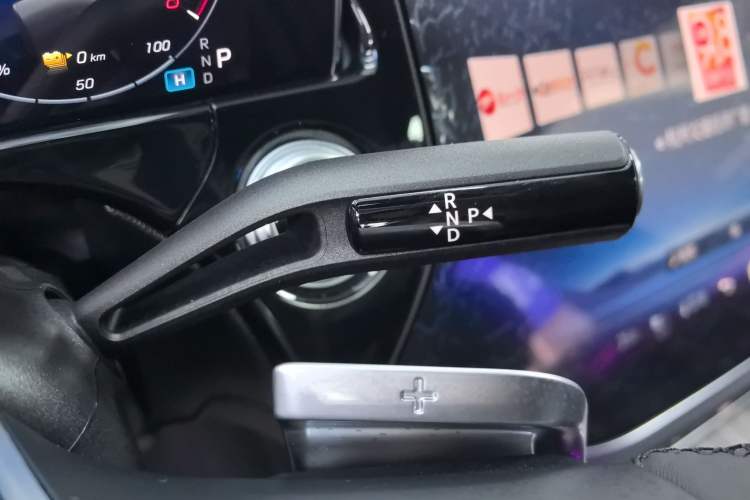 Used Mercedes-Benz E-Class New Energy 2024 E 350 e L Plug-in Hybrid Sedan Gear Lever