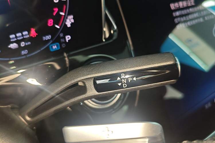 Used Mercedes-Benz E-Class New Energy 2024 E 350 e L Plug-in Hybrid Sedan Gear Lever