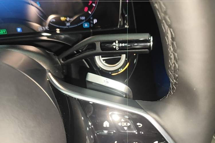 Used Mercedes-Benz E-Class New Energy 2024 E 350 e L Plug-in Hybrid Sedan Gear Lever