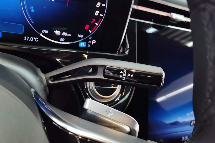 Used Mercedes-Benz E-Class New Energy 2024 E 350 e L Plug-in Hybrid Sedan Gear Lever