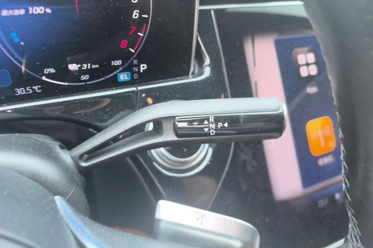 Used Mercedes-Benz E-Class New Energy 2024 E 350 e L Plug-in Hybrid Sedan Gear Lever