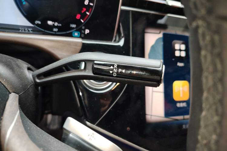 Used Mercedes-Benz E-Class New Energy 2024 E 350 e L Plug-in Hybrid Sedan Gear Lever