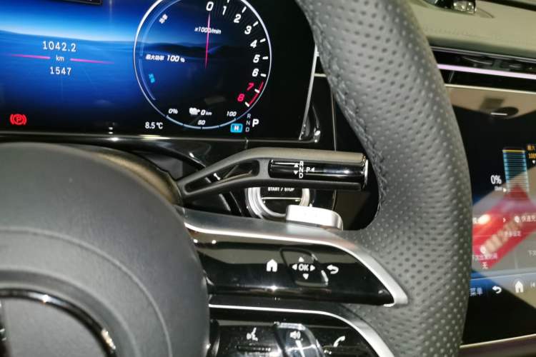 Used Mercedes-Benz E-Class New Energy 2024 E 350 e L Plug-in Hybrid Sports Sedan Gear Lever