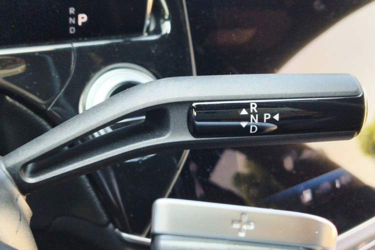 Used Mercedes-Benz E-Class New Energy 2024 E 350 e L Plug-in Hybrid Sedan Gear Lever
