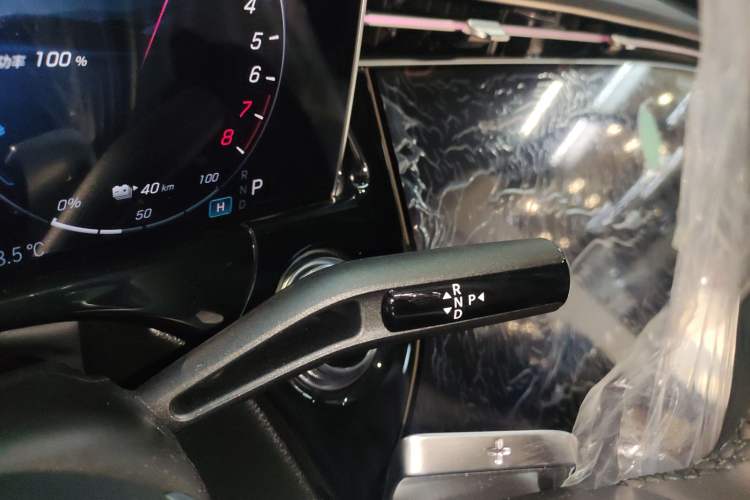 Used Mercedes-Benz E-Class New Energy 2024 E 350 e L Plug-in Hybrid Sedan Gear Lever