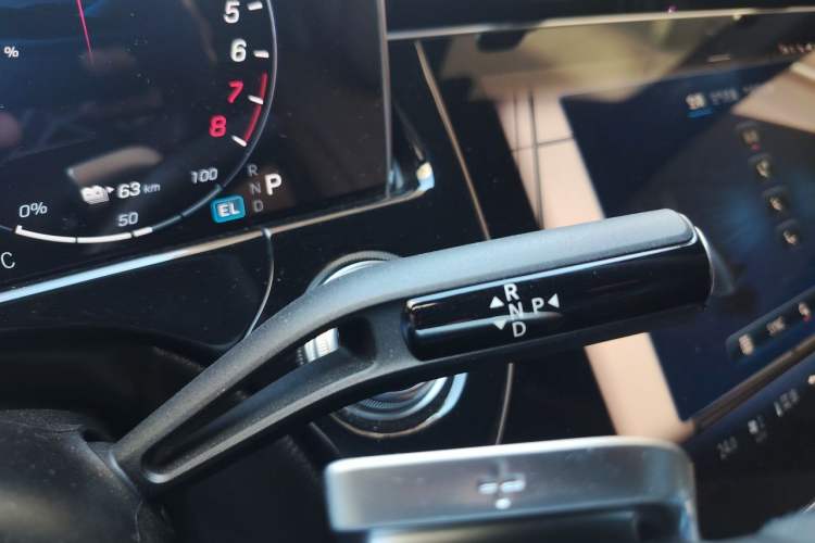 Used Mercedes-Benz E-Class New Energy 2024 E 350 e L Plug-in Hybrid Sedan Gear Lever