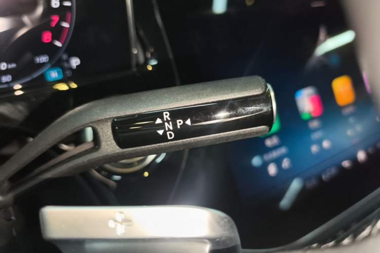 Used Mercedes-Benz E-Class New Energy 2024 E 350 e L Plug-in Hybrid Sedan Gear Lever
